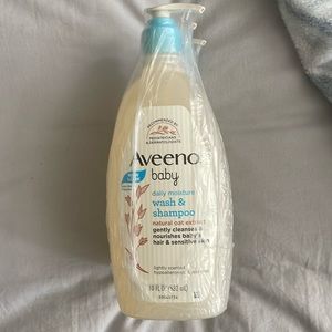 Aveeno Baby daily moisture wash & shampoo